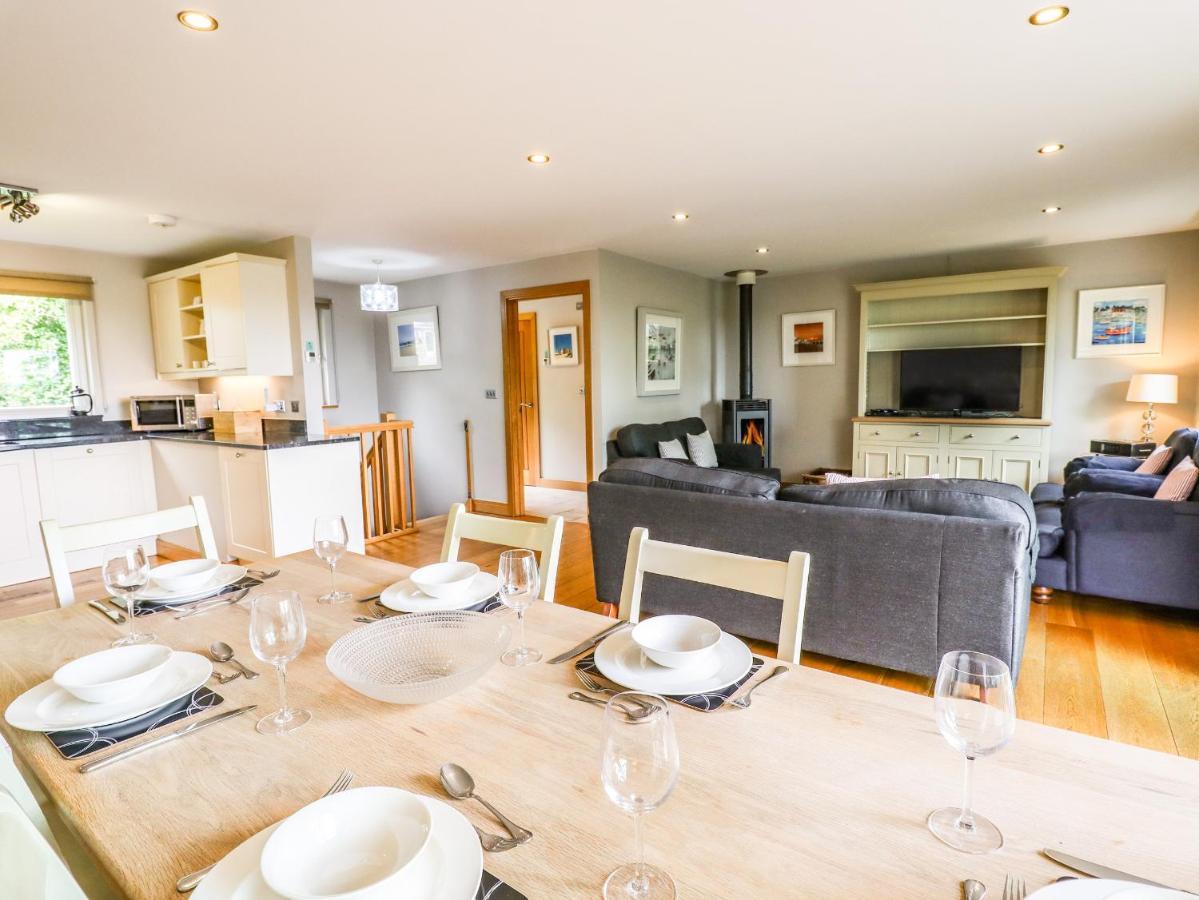 Swandown, 20 Poldon Villa Chard Exterior foto