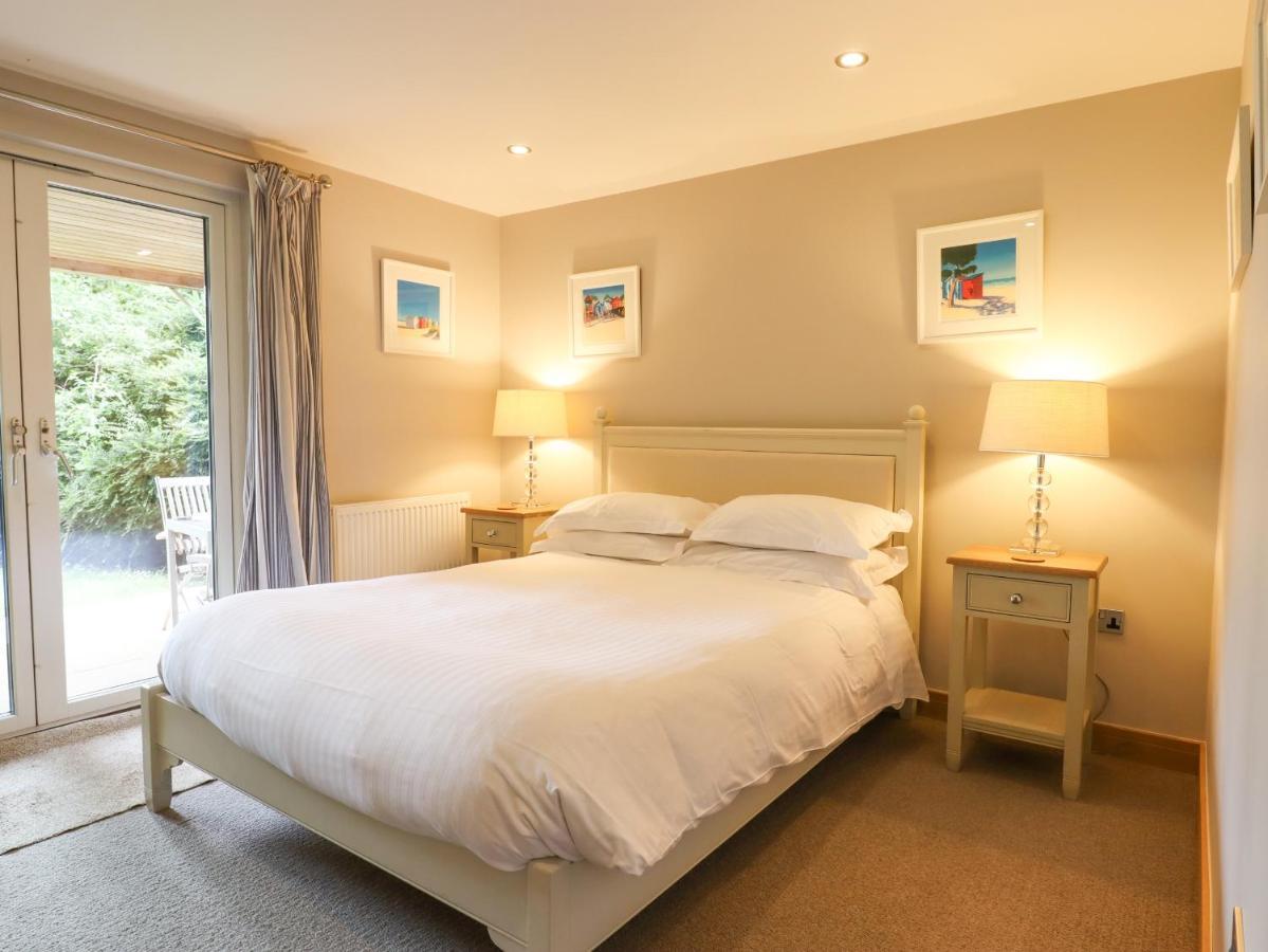 Swandown, 20 Poldon Villa Chard Exterior foto
